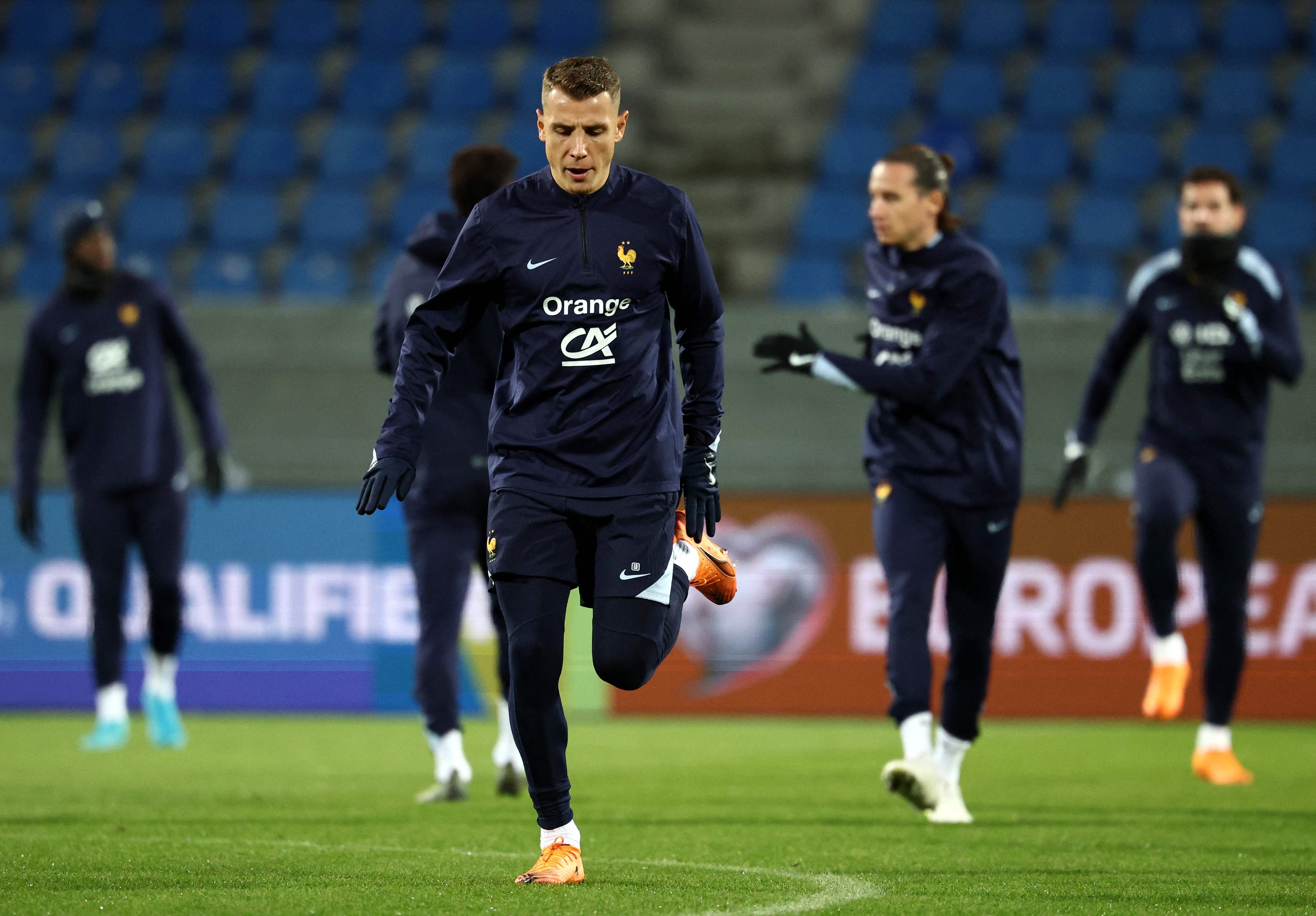 法国杯倒计时,利物浦加时末段调整名单,细节引发关注,质疑声仍在,球队文化再被提及的简单介绍 法国杯倒计时,利物浦加时末段调整名单,细节引发关注,质疑声仍在,球队文化再被提及的简单介绍